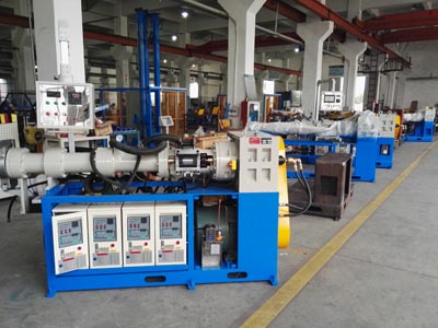 Cold Feed Rubber Extruder