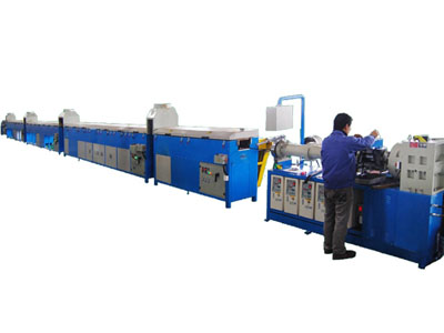 Hose and seal extrusion line